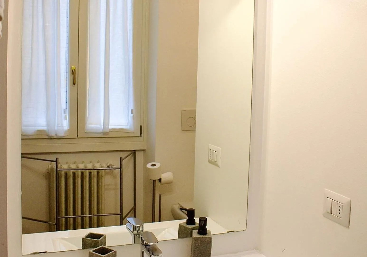 Urban Domus, Duomo, Milan Apartment