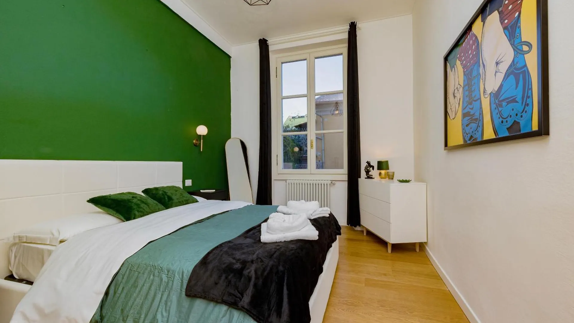Urban Domus, Duomo, Milan Apartment Italy